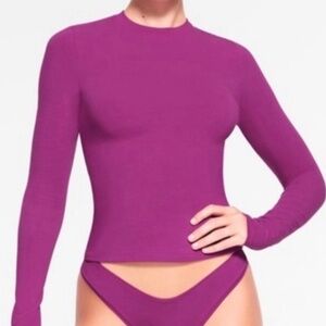 NWT SKIMS COTTON JERSEY LONG SLEEVE T-SHIRT LOLLIPOP